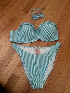 Blue white seersucker  Bikini Set with Ruffle Trim Lilly Pulitzer size 10